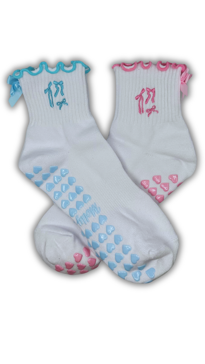 Coquette heart grip socks