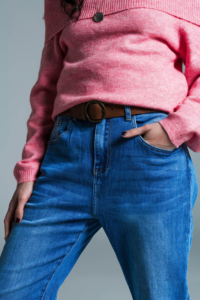 Basic Mom Fit Jeans In Mid Wash With Knee Darts - Denim