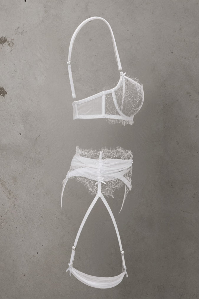 Brooke Lace 3 Piece Set – Size 8D/10C/12B, M/L, M | Archive Sample