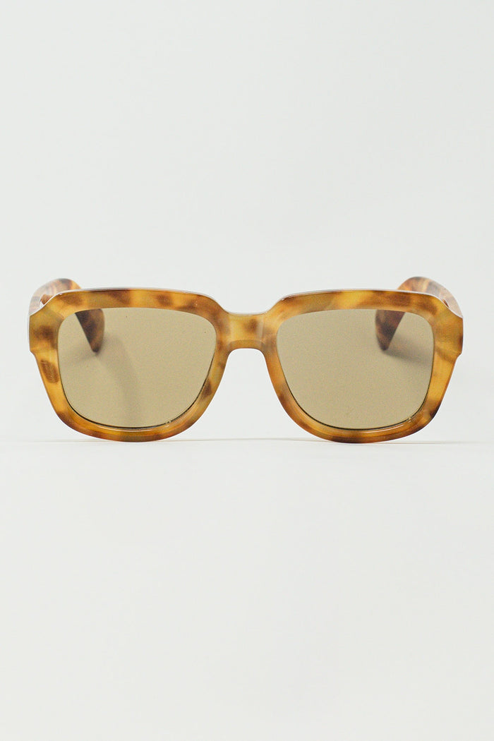 Chunky Square Sunglasses With Yellow Tinted Frame In Light Tortoise Shell