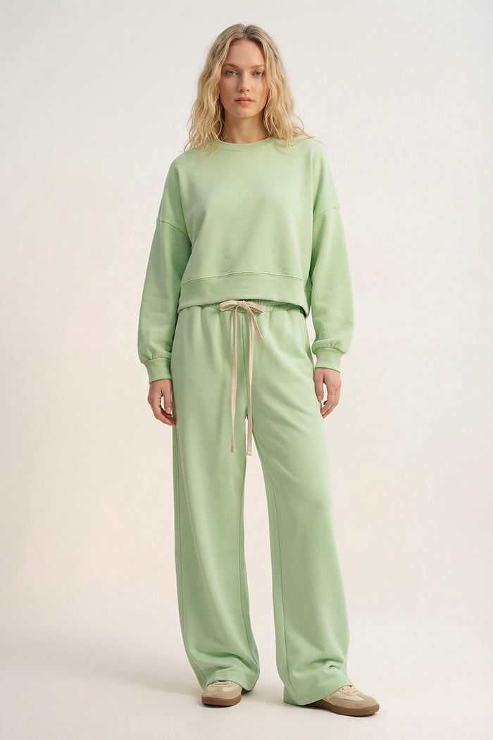 Crew Neck Dropped Shoulder Basic Sweatshirt in green