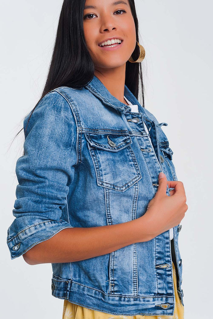 Cropped denim jacket in light blue wash