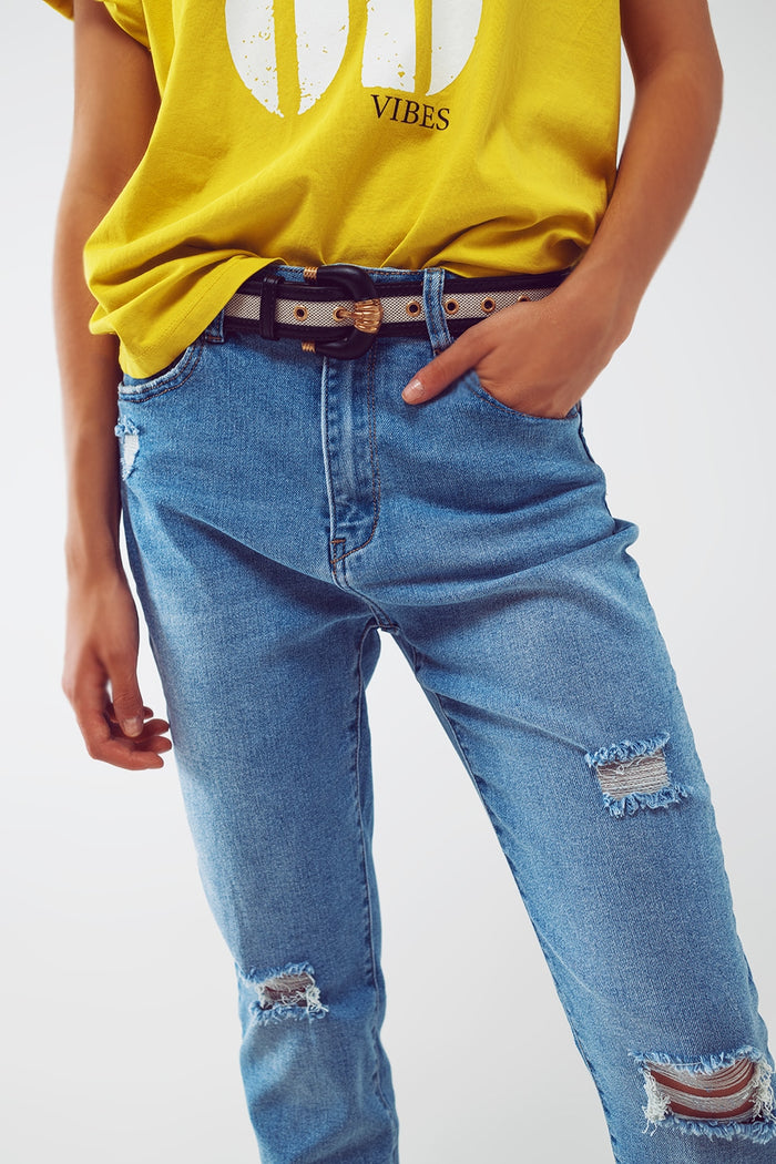 Distressed Regular Jeans in Light Blue Wash - Denim