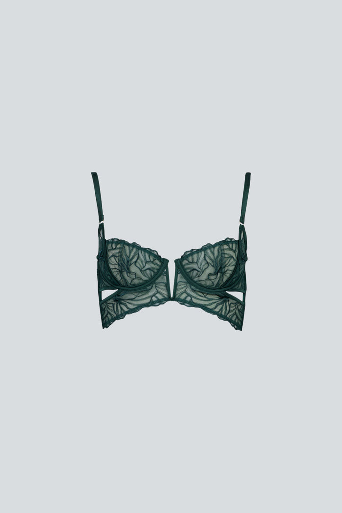 Gaia Lingerie Set – Bra, G-String & Suspender Belt
