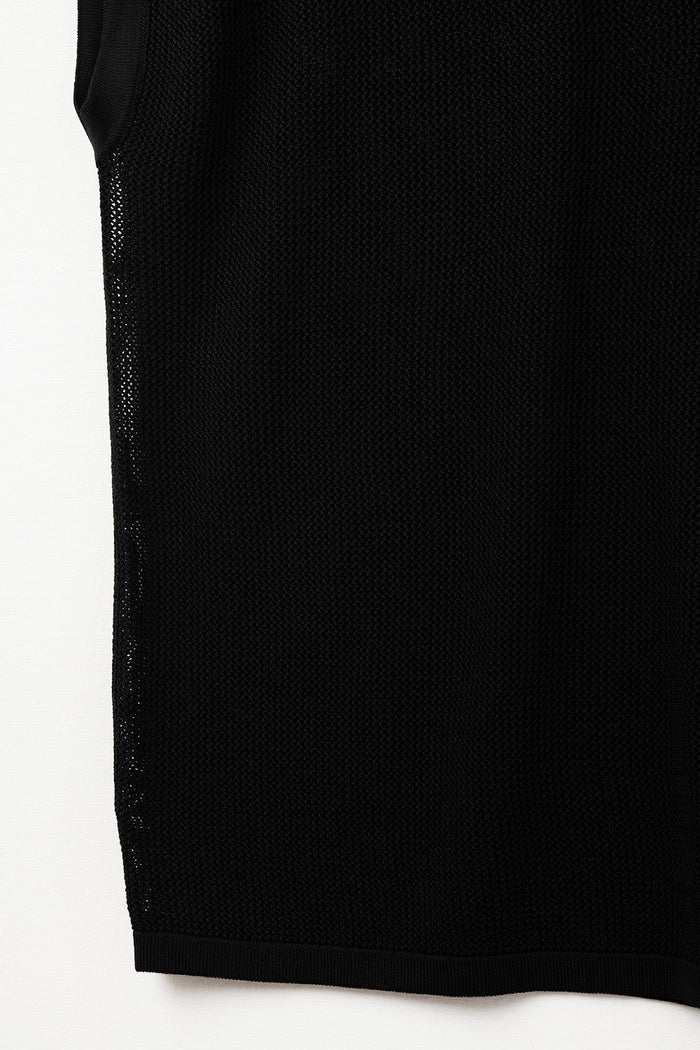 grid knit sweater in black color