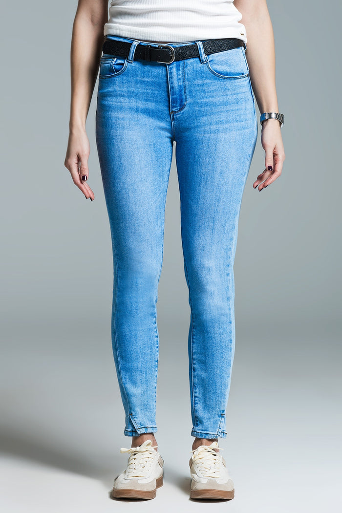 Light blue basic skinny jeans with short slit at hem - Denim