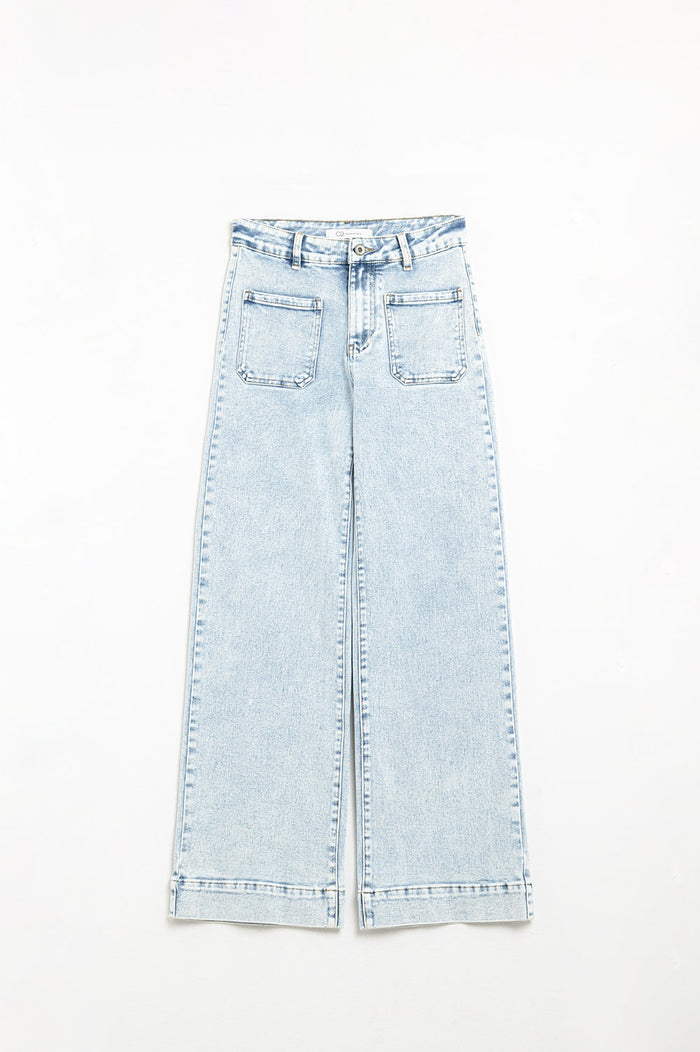 Light wash jeans with wide leg and pockets - Denim