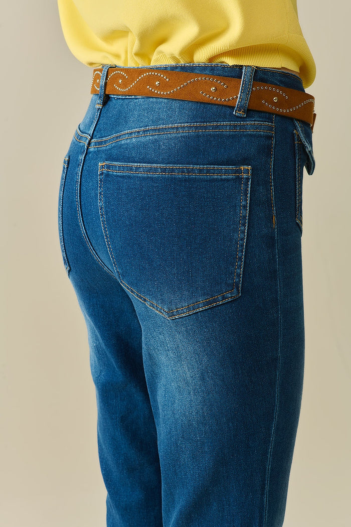 medium wash flared jeans with pockets - Denim