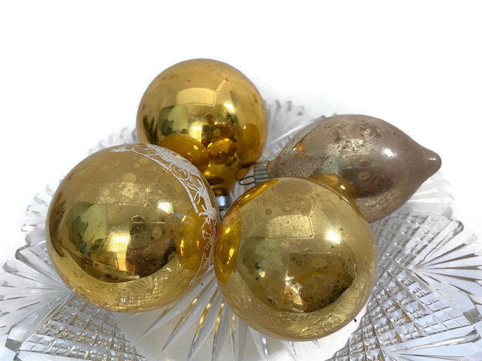 Midcentury Glass Christmas Ornaments at Duckwells