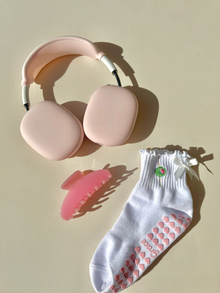 White ruffle grip socks
