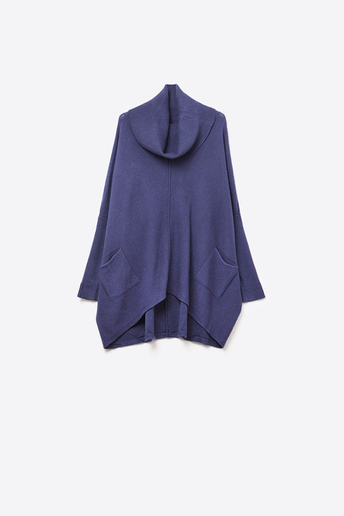 Oversized navy sweater with front pockets