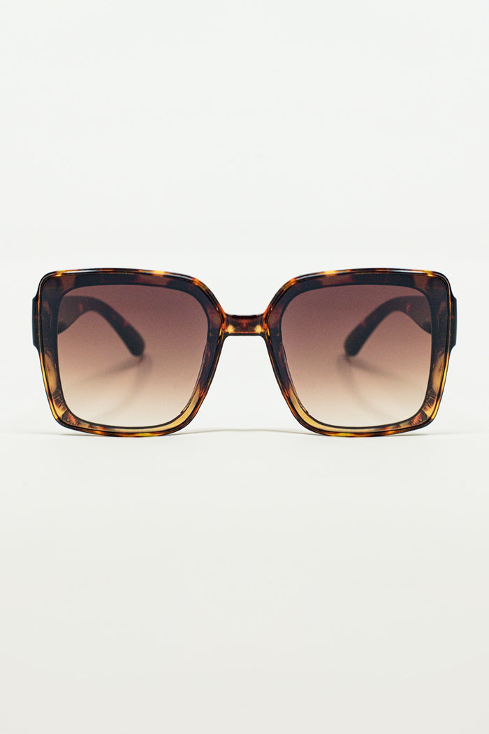 Oversized square Cat Eye Sunglasess in Brown