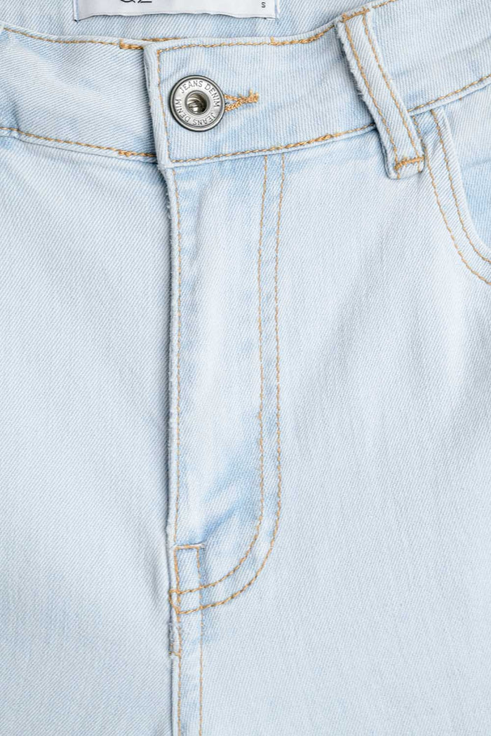 Oversized Straight Leg Jeans in Light Wash - Denim
