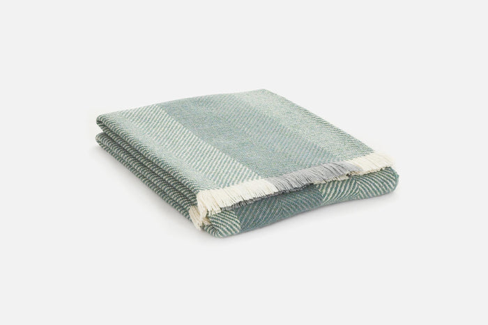 Sage CorrÃ¡n Irish Wool Throw Blanket - Cushendale Woollen Mills