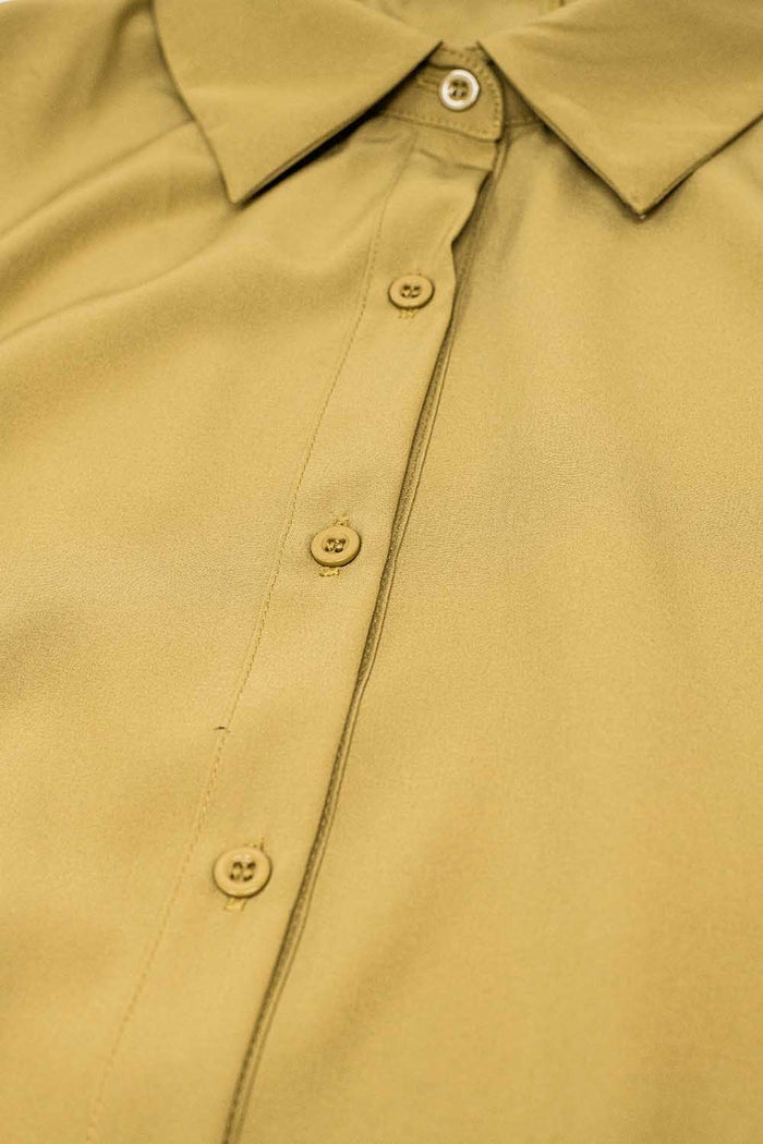 Shirt made of very soft and light fabric in camel - Shirts