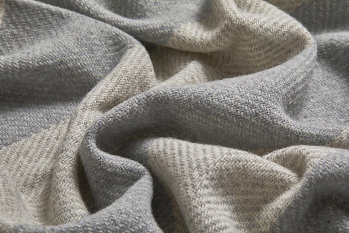 Silver CorrÃ¡n Irish Wool Throw Blanket - Cushendale Woollen Mills