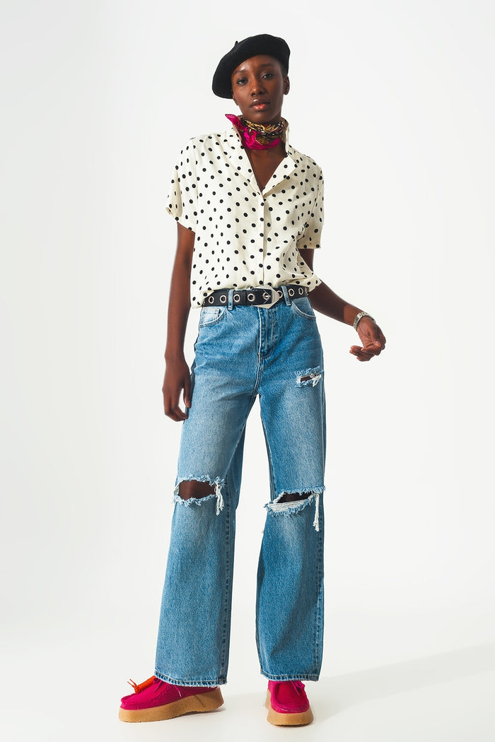 Straight jean in medium wash with rip and split hem - Denim