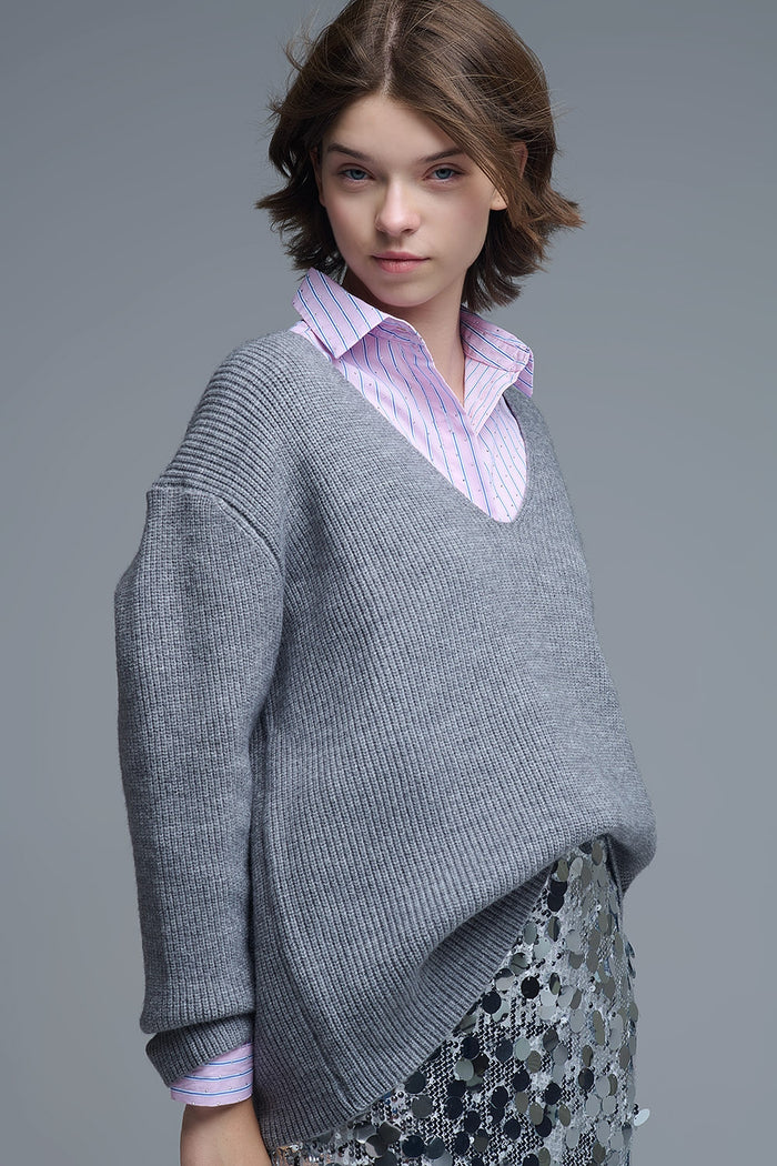 Super oversized Thin V-neck Sweater in Grey