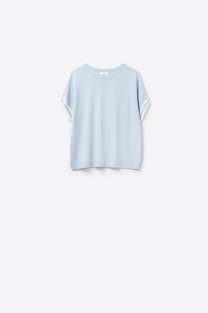 Sweater In baby Blue with white contrast detail