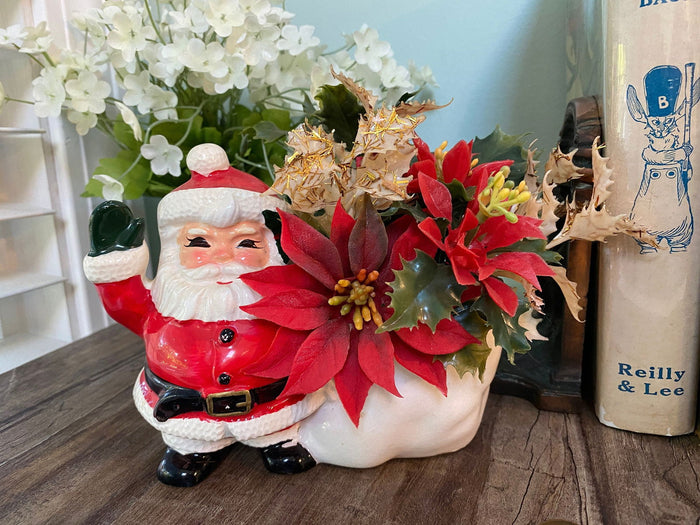 Vintage Christmas Santa Claus Figurine at Duckwells